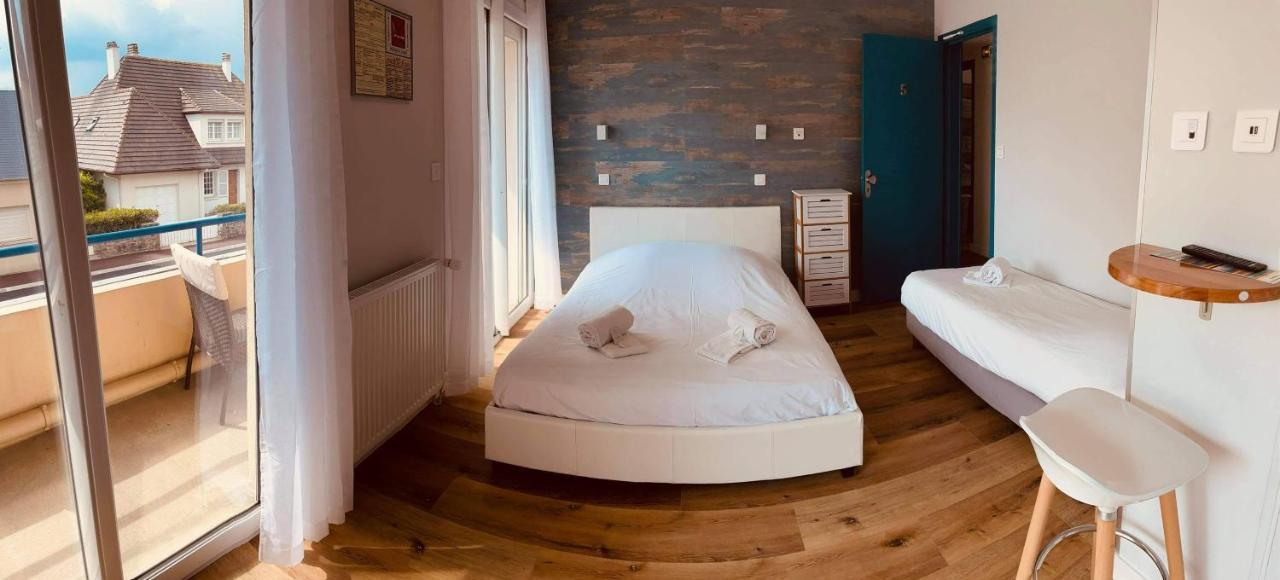 Hotel De La Plage Quinéville Esterno foto